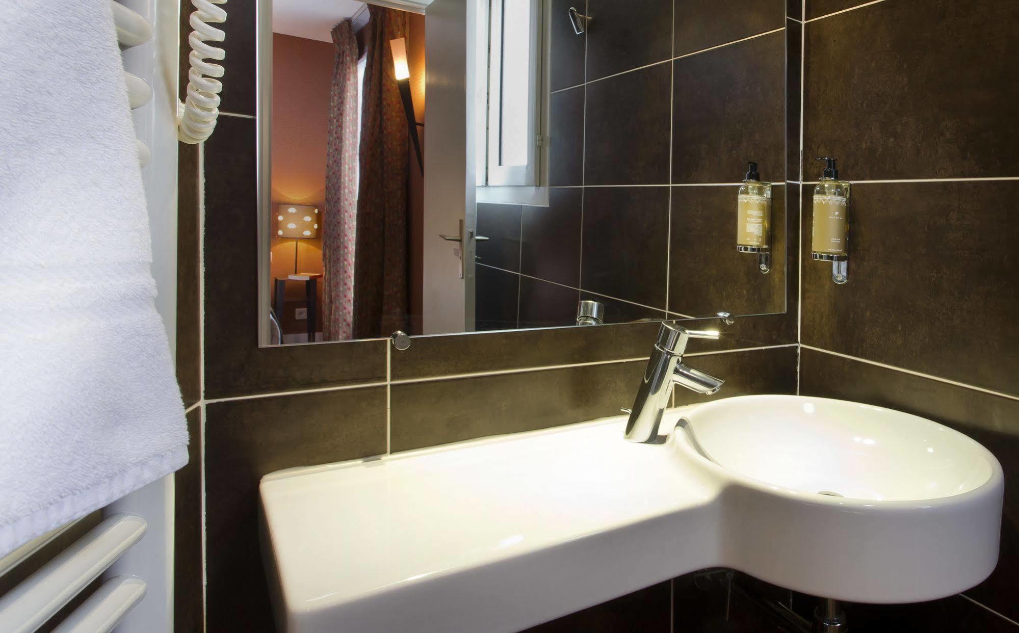 Hotel Du Prince Eugene Párizs Kültér fotó